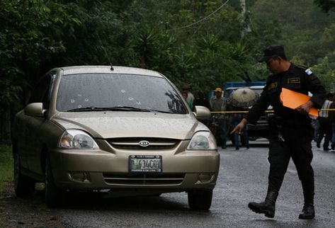 Marroquín se transportaba en este vehículo cuando fue atacado. (Foto: Prensa Libre)