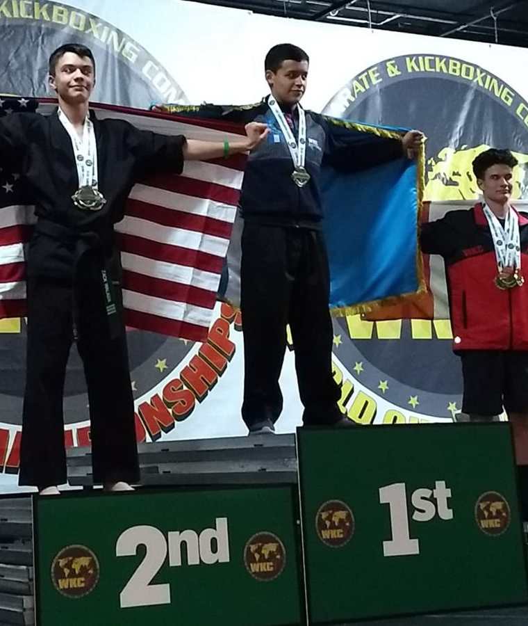 En su segunda medalla de oro el deportista quetzalteco se impuso a los seleccionados de Estados Unidos y Canadá respectivamente. (Foto Prensa Libre: Cortesía)