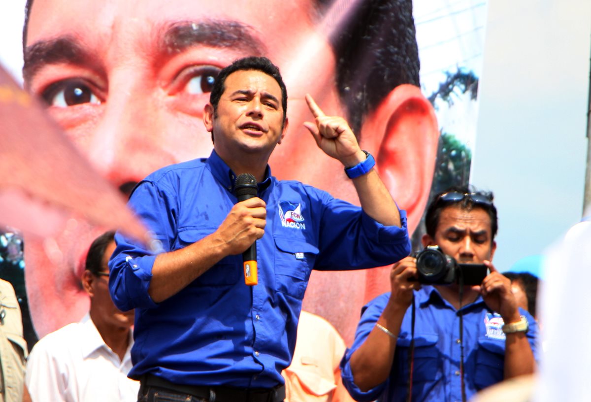 Morales se dirige a la población de San Felipe, Retalhuleu durante el mitin en esa localidad. (Foto Prensa Libre: Rolando Miranda)