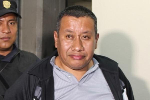 Un hombre sindicado de ser el presunto cabecilla de una estructura del narcotráfico, fue capturado en un sector de Chinautla. (Foto Prensa Libre: PNC)