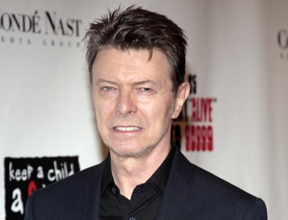 David Bowie realiza la producción de un musical sobre el personaje animado Bob Esponja. (Foto Prensa Libre: AP)