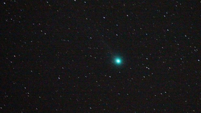 El 46P/Wirtanen se verá de color verde, como el cometa Lovejoy, aquí visto en 2015 sobre los cielos de Bulgaria. GETTY IMAGES