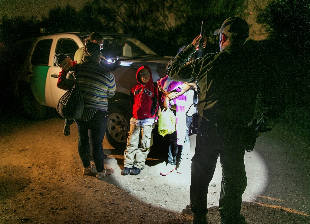 Muchos migran a EE. UU. junto con sus hijos. (Foto Prensa Libre: Hemeroteca PL)