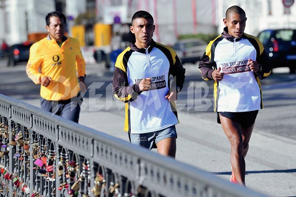 Alfredo Arévalo y José Caal se preparan para participar en el maratón de Hamburgo. (Foto Prensa Libre: Eduardo González).