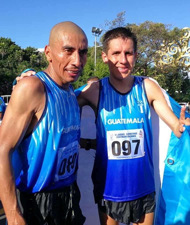 José Amado García y Rivero dieron el oro y la plata para Guatemala en los 42 kilómetros de Managua 2017. (Foto Prensa Libre: Carlos Vicente)