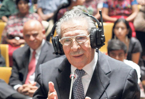 El general Efraín Ríos Montt declaró ante el tribunal el 9 de mayo del 2013 su versión de los hechos ocurridos en Quiché.
