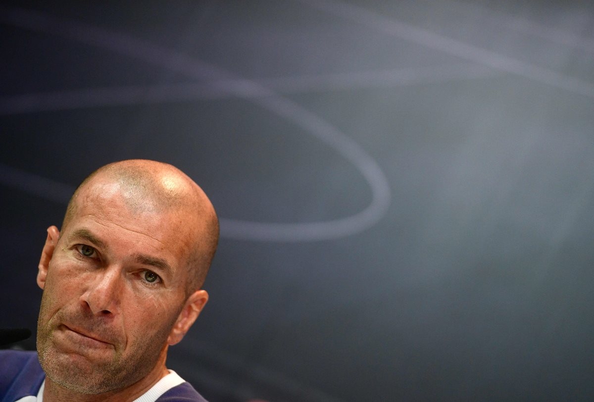 Zinedine Zidane en conferencia de prensa este viernes. (Foto Prensa Libre: AFP)