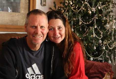 El artista  Pablo  Swezey, junto a su esposa Irene.