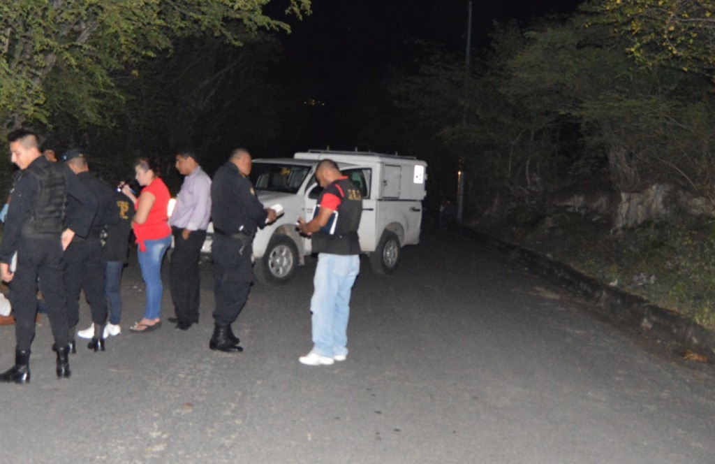 Lugar donde murió baleado Byron Francisco García, en Zacapa. (Foto Prensa Libre: Víctor Gómez)