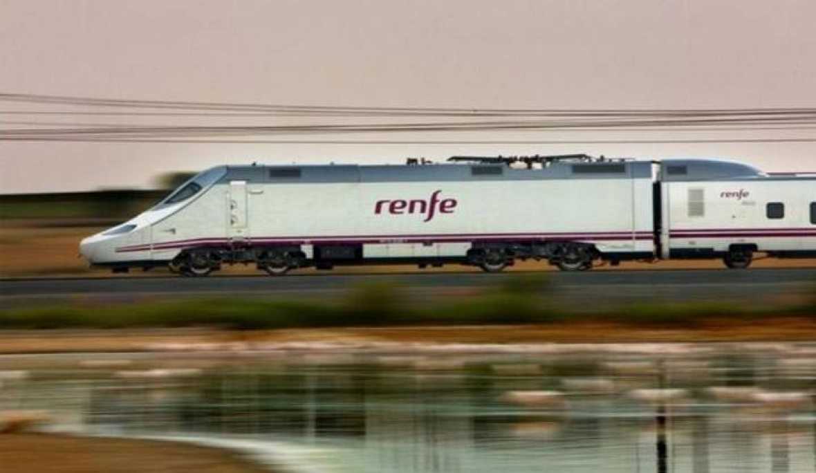 Un tren de la compañía española ferroviaria Renfe. (Foto Prensa Libre: EFE)