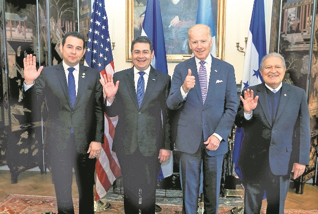 Los presidentes de El Salvador, Honduras y Guatemala se reunirán este martes en San Salvador para discutir una estrategia contra el crimen. (Foto Prensa Libre: Hemeroteca PL)