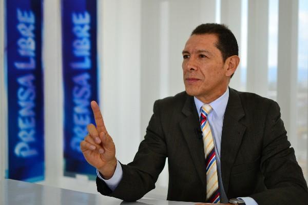 Yesid Barrera,  escritor y motivador, durante el programa en línea El Consultorio.