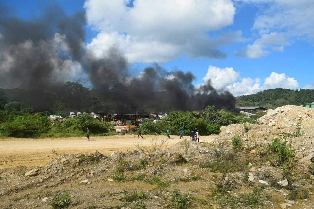 Área donde se registran los disturbios en San Mateo Ixtatán, Huehuetenango. (Foto Prensa Libre: Santiago Botón).