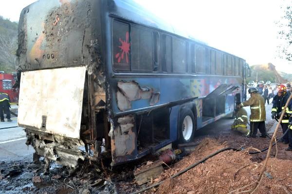 Un autobús que se trasladaba de la capital a Jalapa se incendió.
