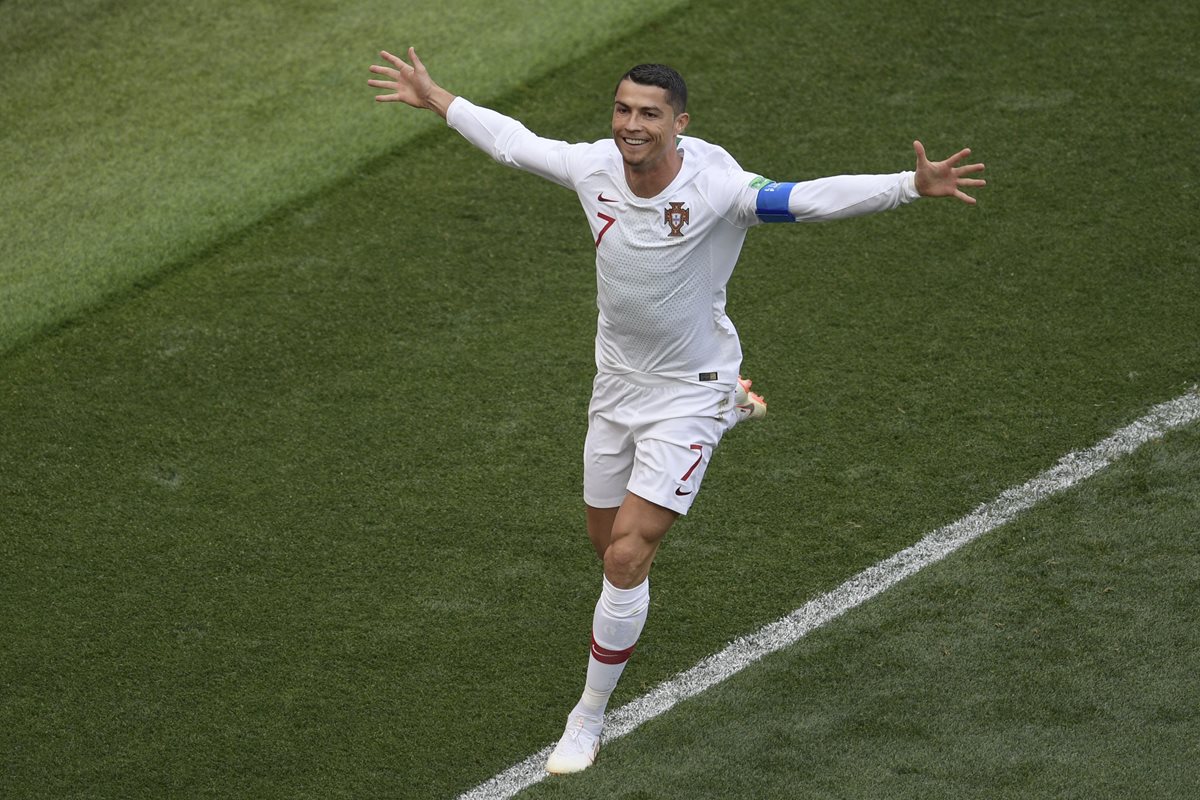 Cristiano Ronaldo festeja el gol de Portugal contra Marruecos, en el Mundial de Rusia 2018. (Foto Prensa Libre: AFP)
