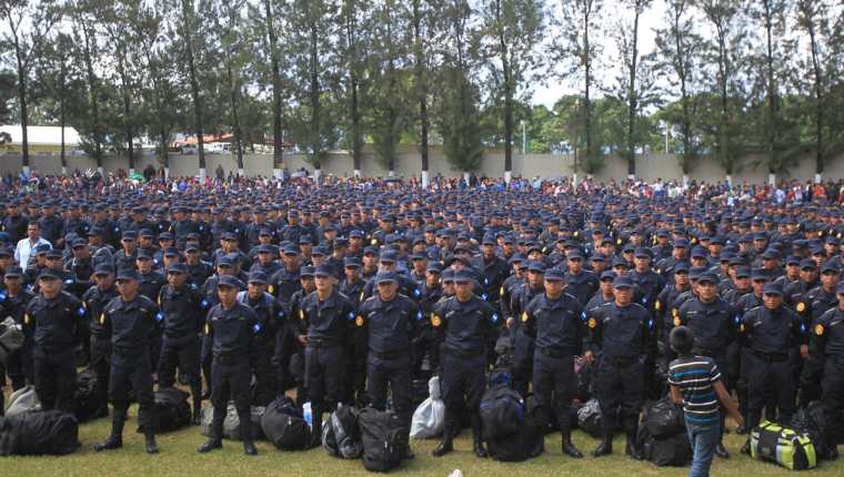 Treinta y cinco mil agentes conforman la PNC.(Foto Prensa Libre: Hemeroteca PL)
