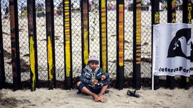 El número de niños centroamericanos que llegan a la frontera con Estados Unidos sin acompañamiento aumentó desde 2014. AFP
