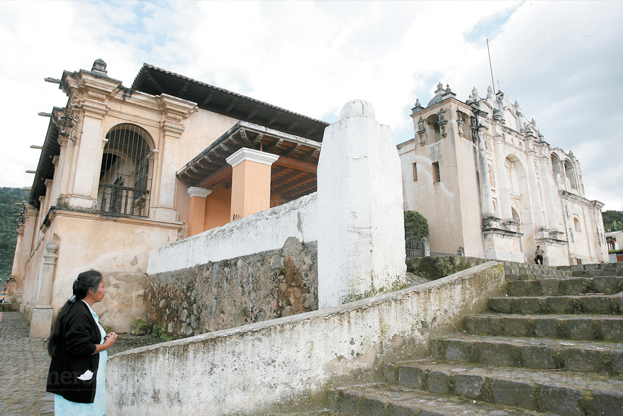 Templo y convento de San Juan del Obispo. (Foto: Hemeroteca PL)