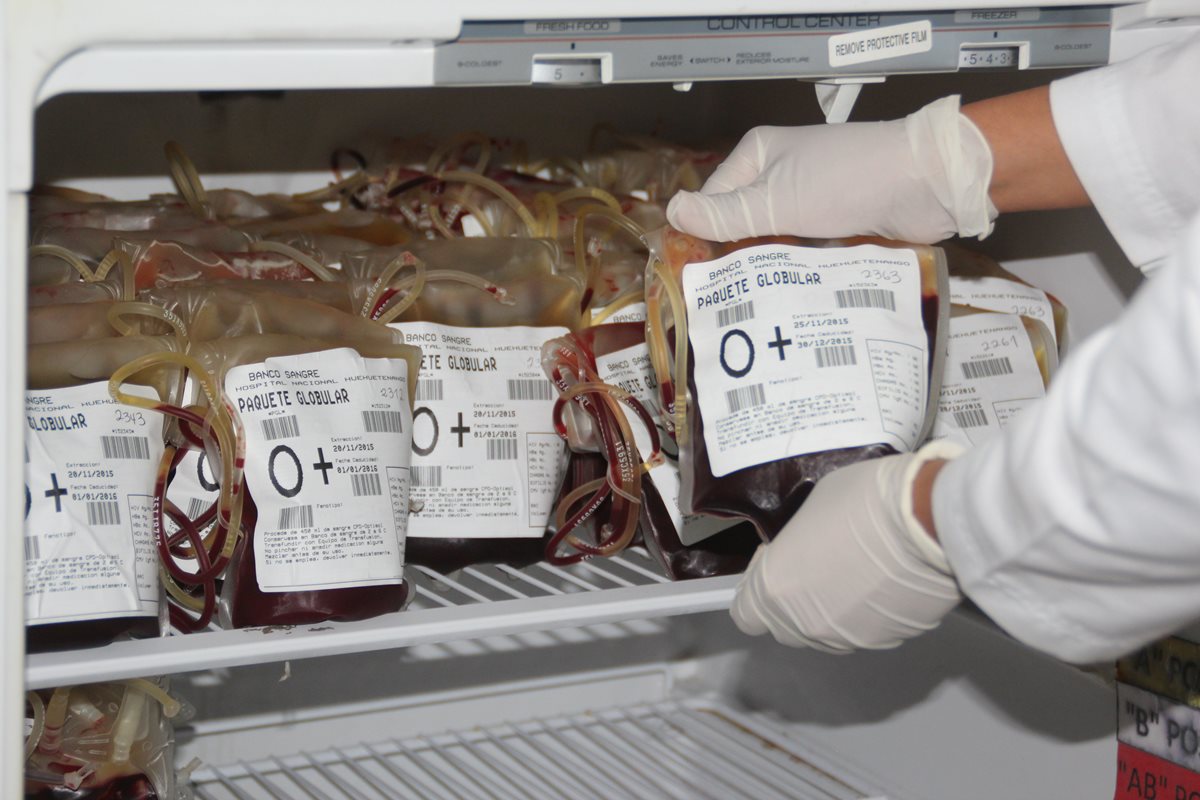 Cada unidad de sangre es equivalente a medio litro del fluido y puede salvar hasta tres vidas. (Foto Prensa Libre: Hemeroteca PL)