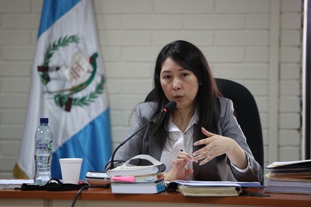 La jueza Erika Aifán durante una audiencia en noviembre de 2017. (Foto Prensa Libre: Hemeroteca PL).