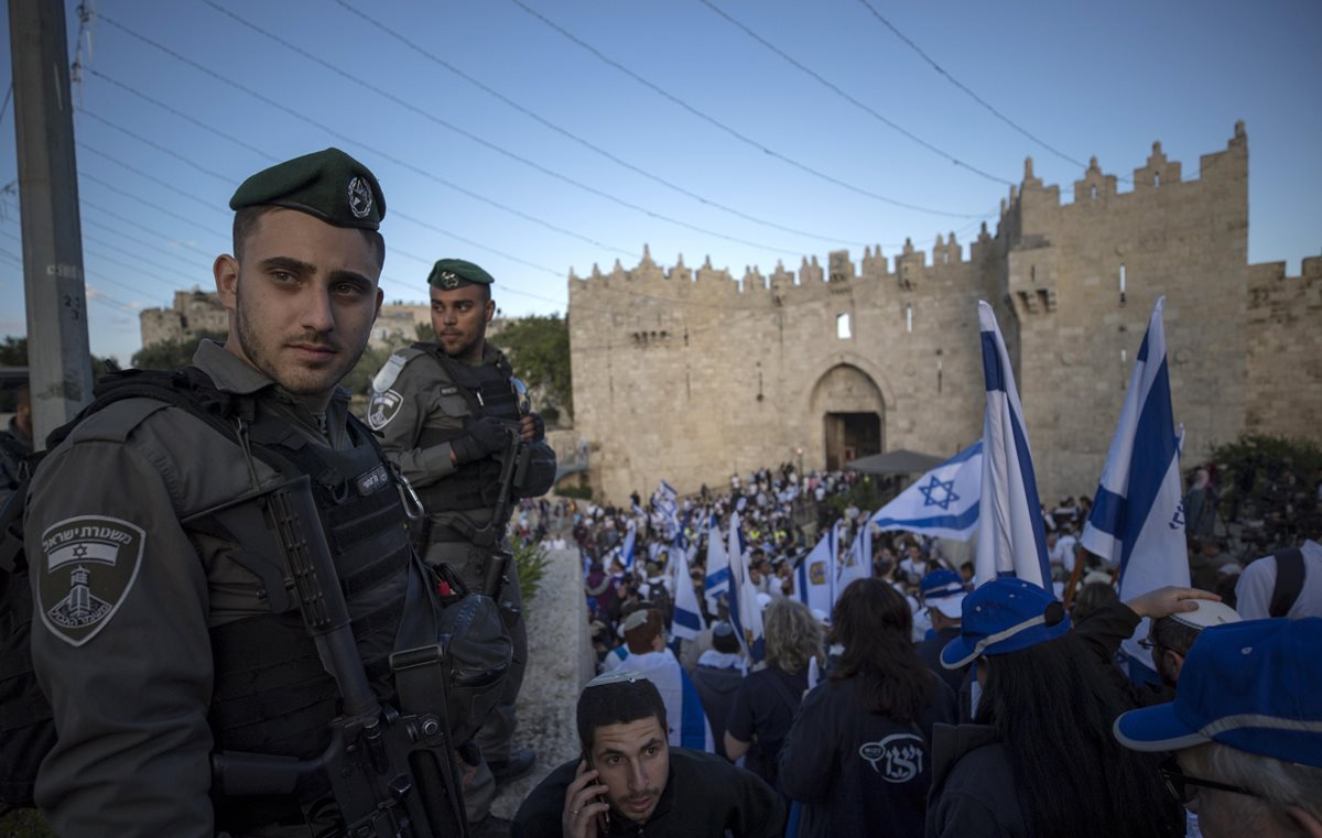 Las fuerzas armadas de Israel se preparan ante la amenaza de protestas. (Foto Prensa Libre: Agencia EFE)