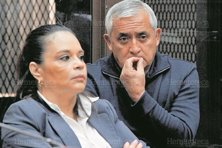 Exbinomio presidencial señalado de corrupción enfrenta varios procesos penales en los tribunales. (Foto Prensa Libre: Hemeroteca PL)