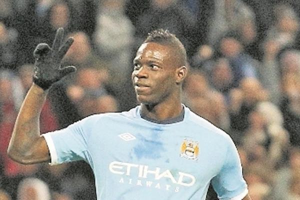 El Manchester City multó a Mario Balotelli con 400 mil euros por mala conducta. (Foto Prensa Libre: AP)