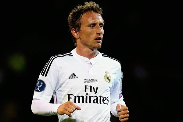 Luka Modric, se lesionó el sábado último en el partido frente a el Málaga. (Foto Prensa Libre: AP).