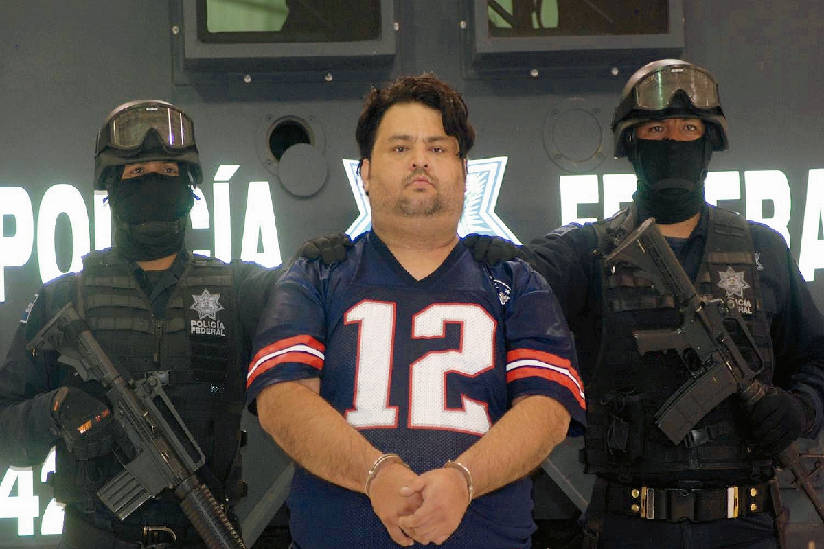 Las Fuerzas federales mexicanas capturaron a Víctor Aguirre alias el Gordo, en Acapulco.(Foto Prensa Libre:EFE)