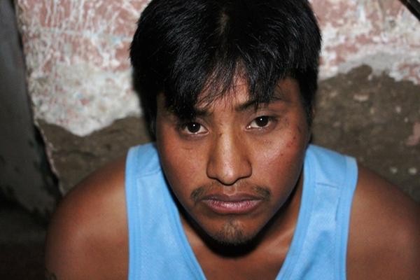 José Felipe Yumán Sic fue detenido junto a tres menores de edad con un kilo de cocaína. (Foto Prensa Libre: PNC)