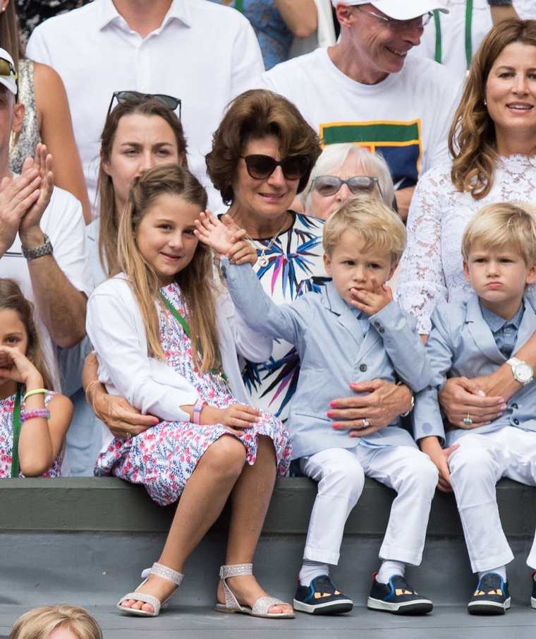 La esposa e hijos de Roger Federer disfrutaron del partido y el título. (Foto Prensa Libre: Wimbledon)