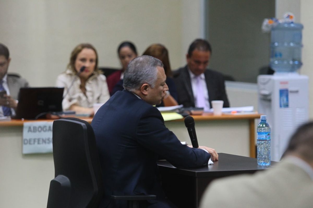 González declara ante el juez Gálvez. (Foto Prensa Libre: Álvaro Interiano)