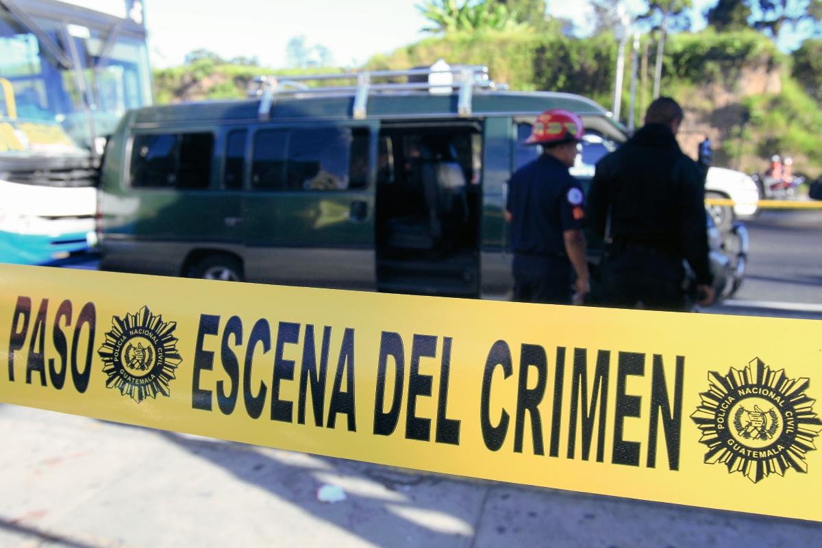 Tres personas perdieron la vida tras un ataque armado ocurrido este sábado en Santa Rosa. (Foto Prensa Libre: Hemeroteca PL)