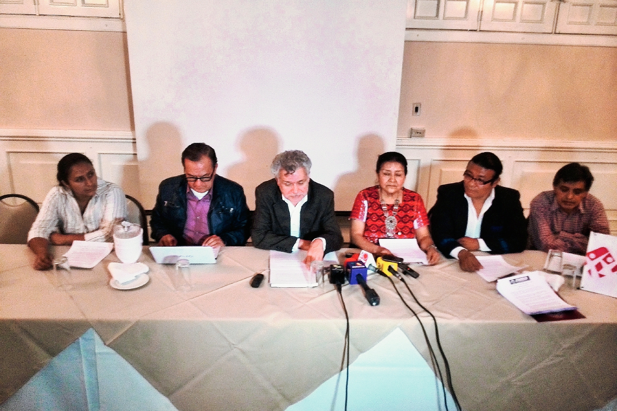 Poder Ciudadano pide a los gobernantes que renuncien a su inmunidad para ser investigados. (Foto Prensa Libre; Carlos Álvarez)