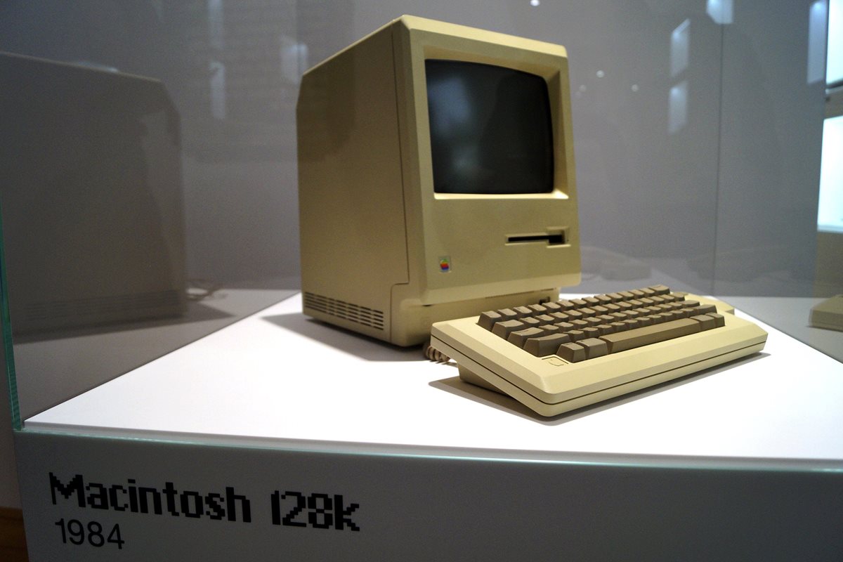 Una de las computadoras que forman parte de la colección privada (Foto Prensa Libre: EFE).