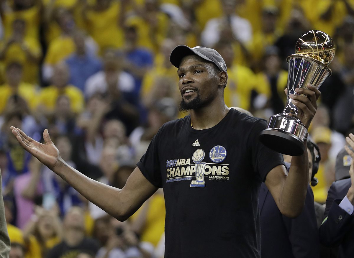NBA: Durant extiende contrato con los Golden State Warriors