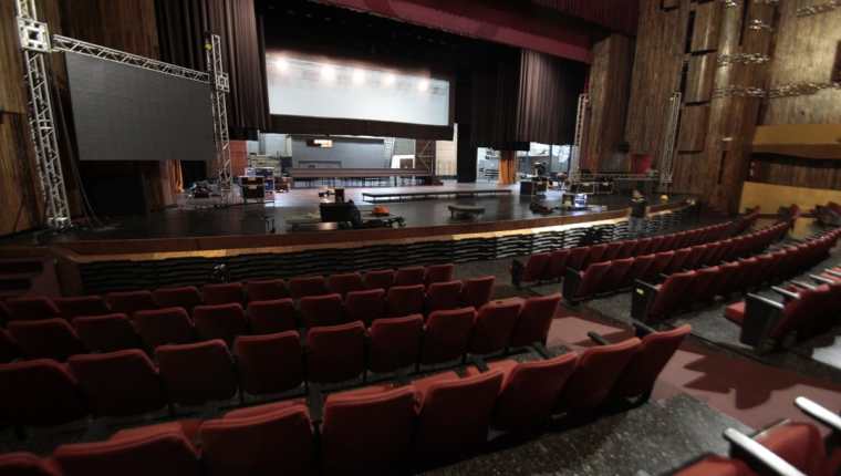 La Gran Sala del Teatro Nacional Miguel Ángel Asturias será la sede del cambio de mando. (Foto Prensa Libre: Hemeroteca PL)