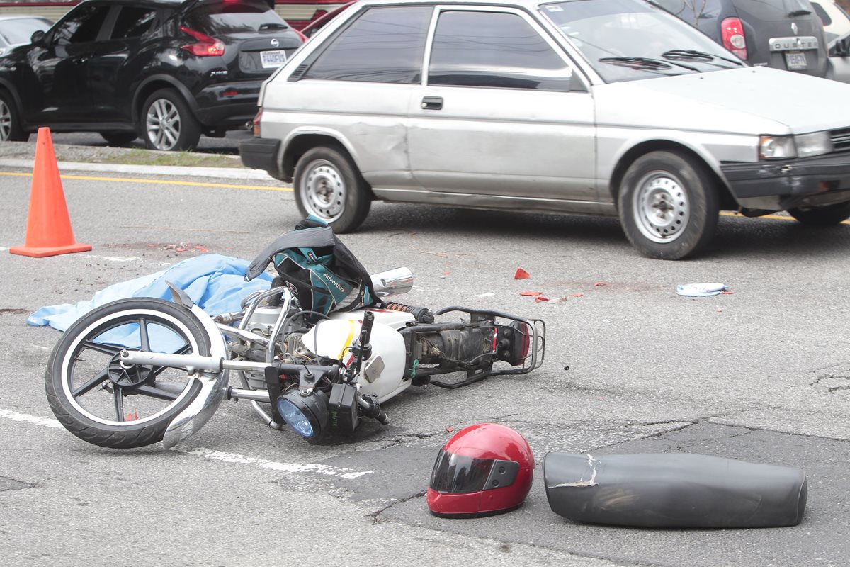 La percepción de los directivos de Tránsito es que estos accidentes se incrementan con los años.(Foto Prensa Libre: Hemeroteca PL)