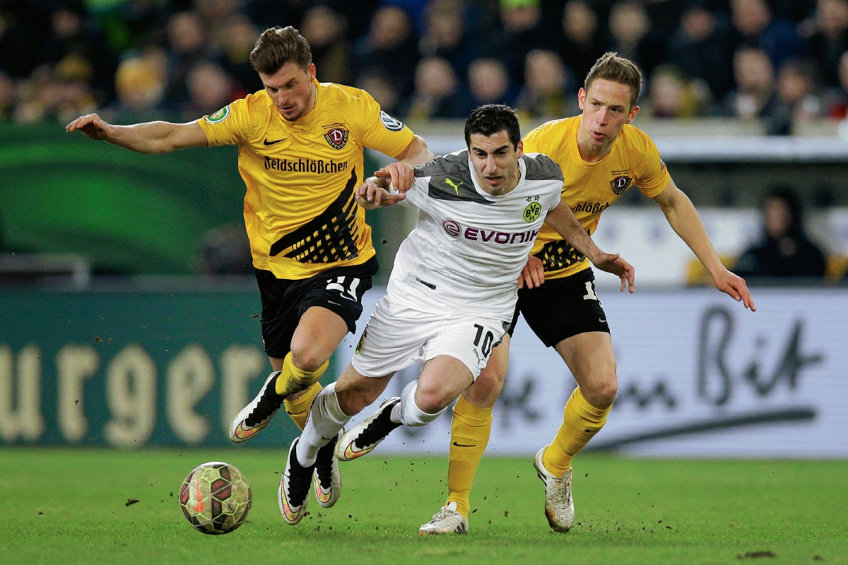 El Dortmund superó al Dynamo Dresde y avanzó a los cuartos de final. (Foto Prensa Libre: AFP).
