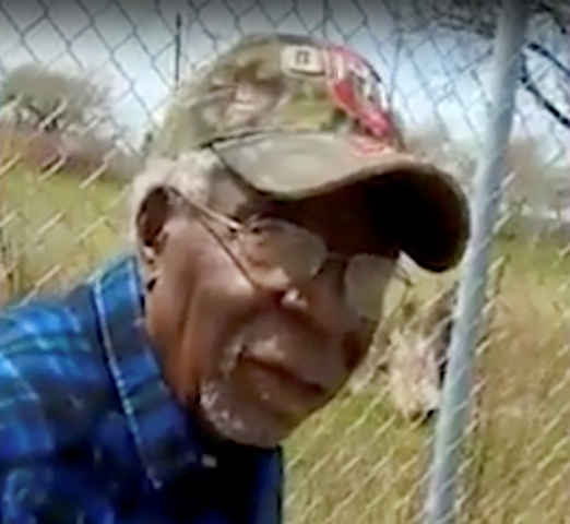 Captura de video de Robert Godwin, momentos antes de ser asesinado por Stephens. (Foto Prensa Libre: AP)