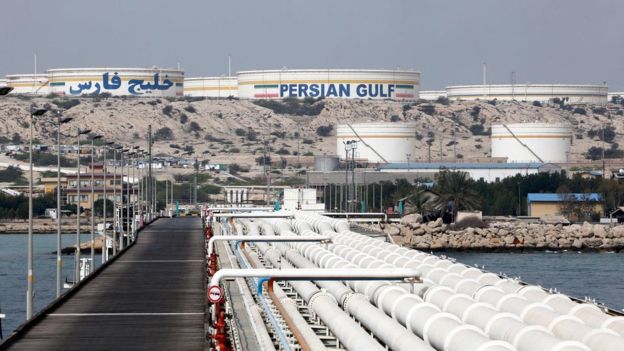 Irán continúa vendiendo su petróleo, pero solo a algunos países. FOTO: GETTY IMAGES