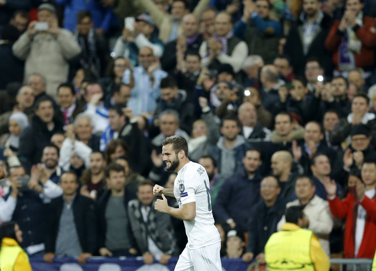 Nacho Fernández festejó a todo pulmón el gol que marcó frente al PSG en la Champions League. (Foto Prensa Libre: AP)