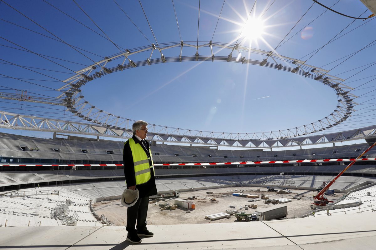 El Wanda Metropolitano podría acoger la final de la Liga de Campeones en el 2019. (Foto Prensa Libre: EFE).