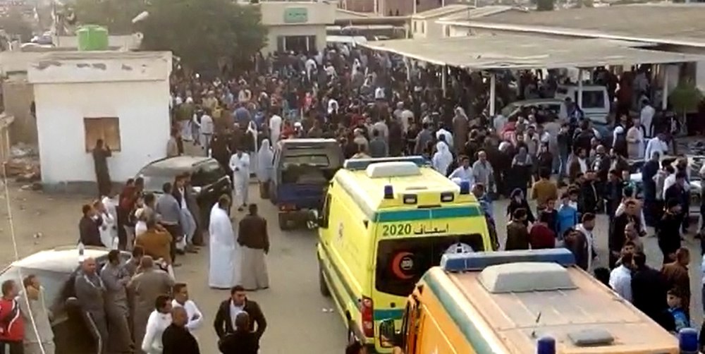 Cientos de personas murieron en un ataque registrado en una mezquita en Sinaí, Egipto. (Foto Prensa Libre: EFE)