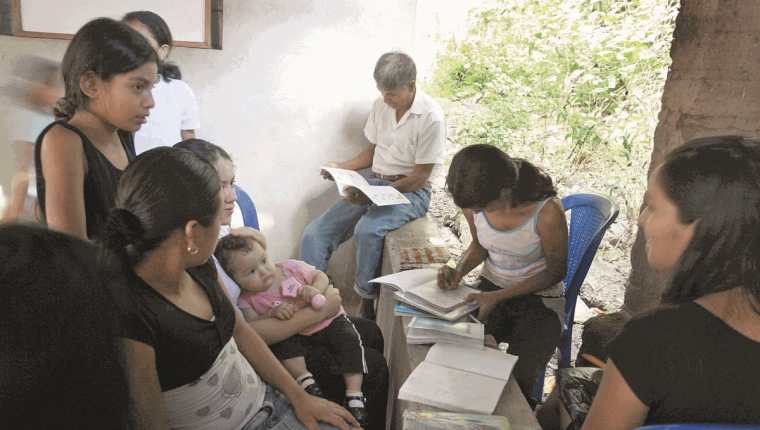 El analfabetismo en Guatemala alcanza el 12.31 por ciento, según datos del 2016, se esperan los resultados del Censo Nacional de Población y Vivienda 2018 para actualizar las cifras. (Foto Prensa Libre: Hemeroteca PL)