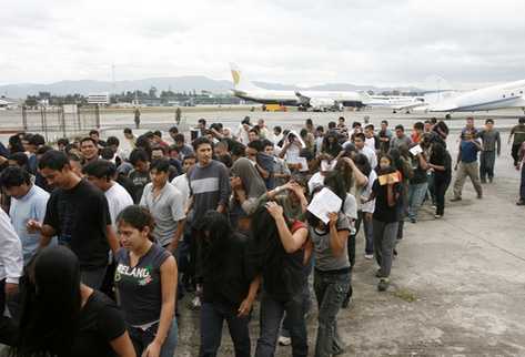 En los primeros seis meses de este año las autoridades estadounidenses expulsaron a 24 mil 810 guatemaltecos. (Foto Prensa Libre: Archivo)
