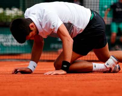 Djokovic no descarta tomarse un respiro tras caer en Roland Garros