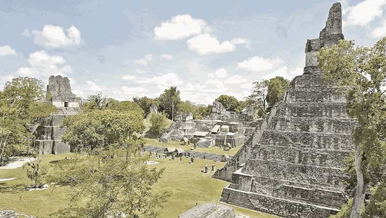 Tikal es una de las grandes ciudades mayas de Guatemala. (Foto Prensa Libre: Hemeroteca PL)