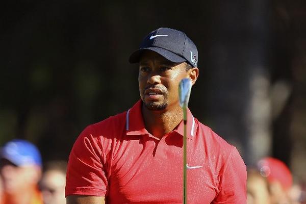El golfista Tiger Wood sufre de dolencias en la espalda. (Foto Prensa Libre: AP)