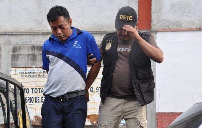Byron Estuardo Felipe Morales, capturado en julio del año pasado, fue condenado a 40 años de prisión por la muerte del periodista Víctor Hugo Valdez. (Foto Prensa Libre: Mario Morales)